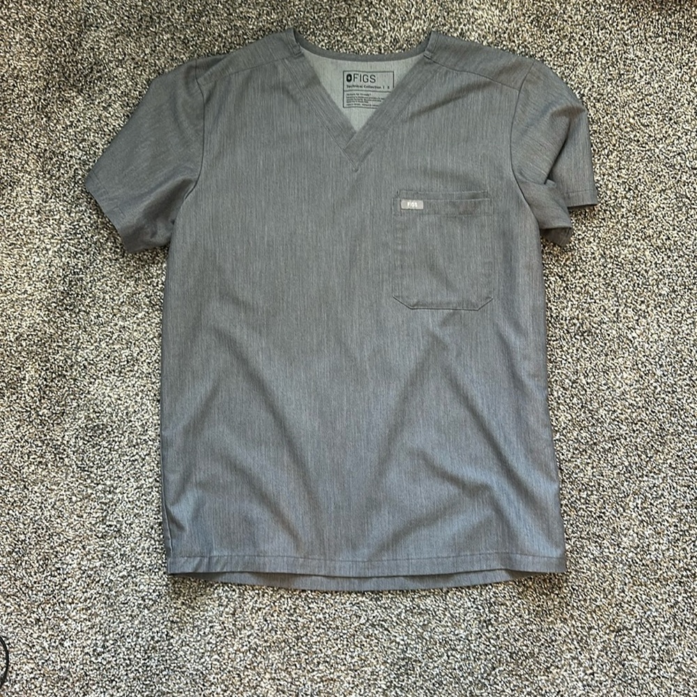 Figs men’s gray scrubs (small)